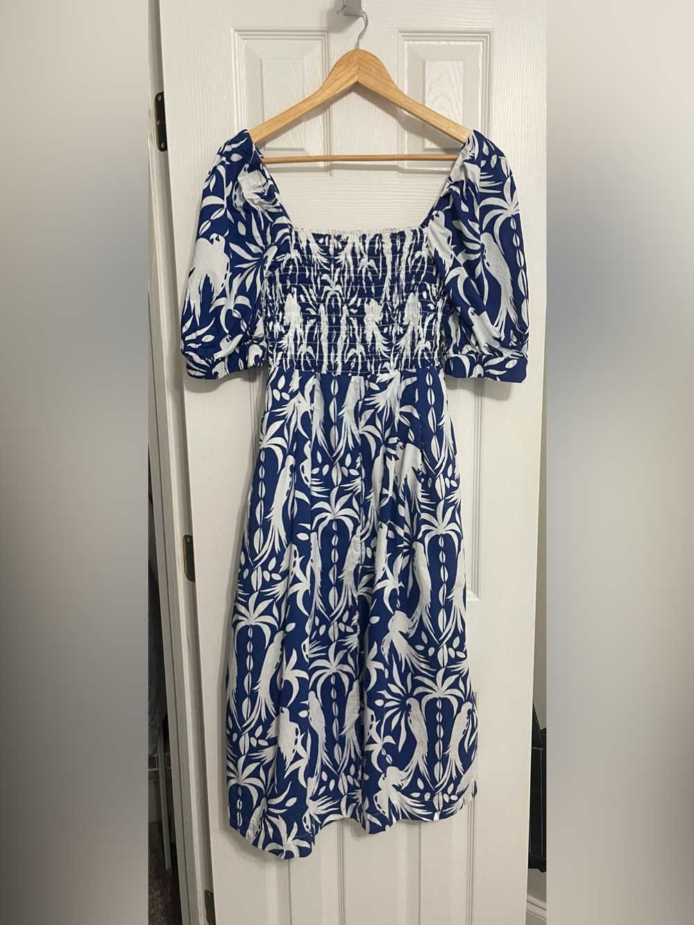 Women’s Gilner Farrar Blue & White Tropical Print Puff Sleeve Dress